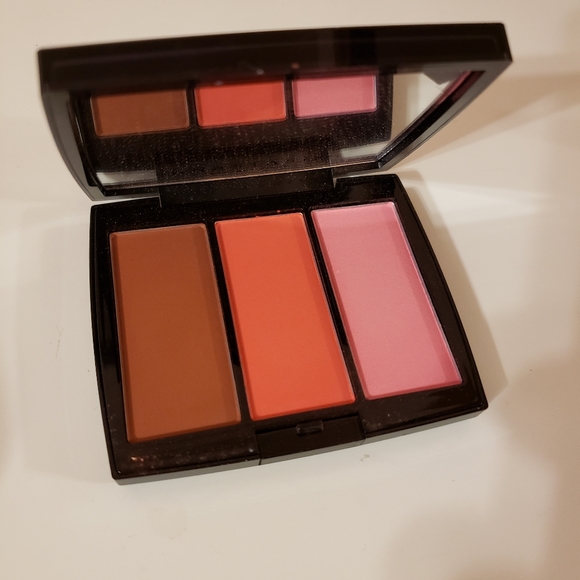 Anastasia Beverly Hills Other - Anastasia Beverly Hills Blush Trio - Cocktail Part Anastasia Beverly Hills Other - Anastasia Beverly Hills Blush Trio - Cocktail Part